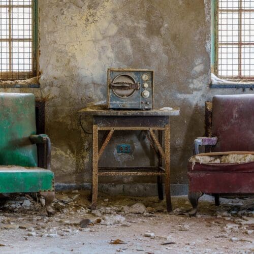 Asylum Lounge