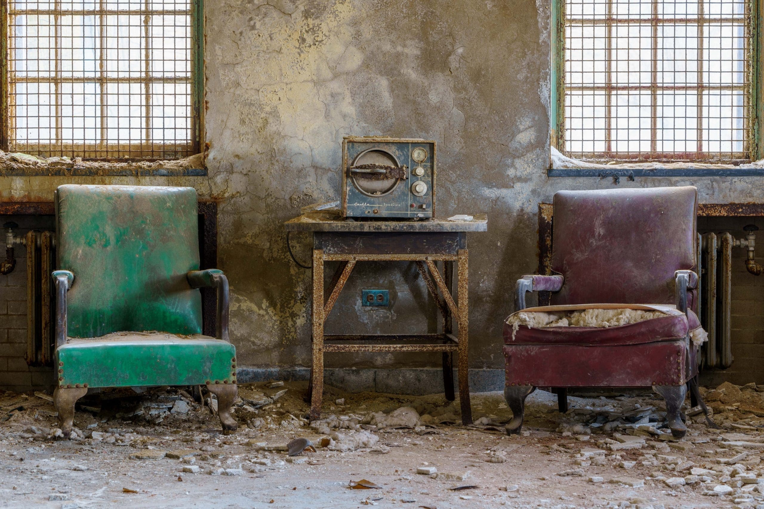 Asylum Lounge